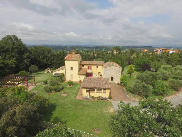 Vakantiehuis voor 6 personen, with uitzicht and tuin as well as zwembad in Cotignac