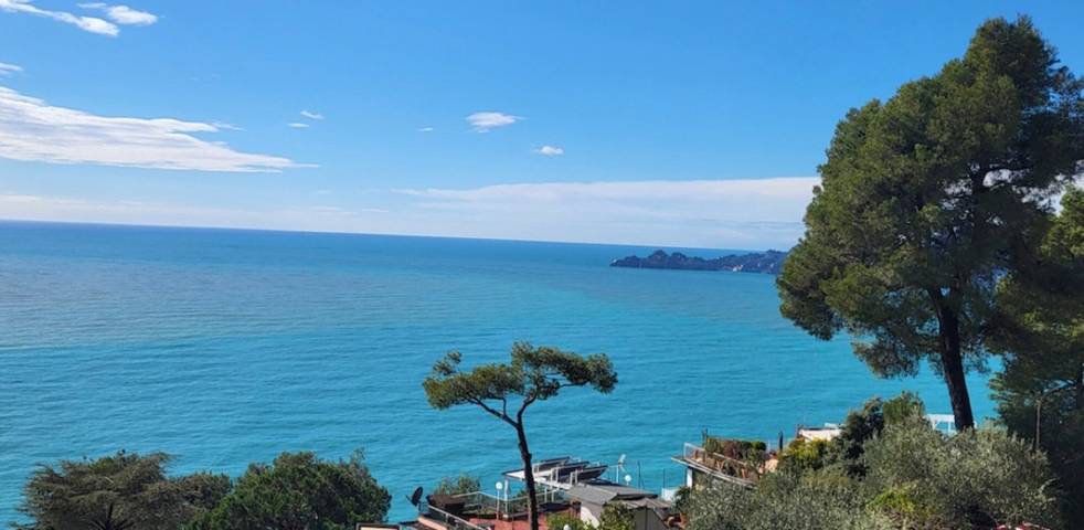 Appartamento intero, "Ocean Blue" un gioiello con Vista mare impareggiabile, posto auto privato, aria condizionata in Sant'Andrea di Rovereto, Chiavari