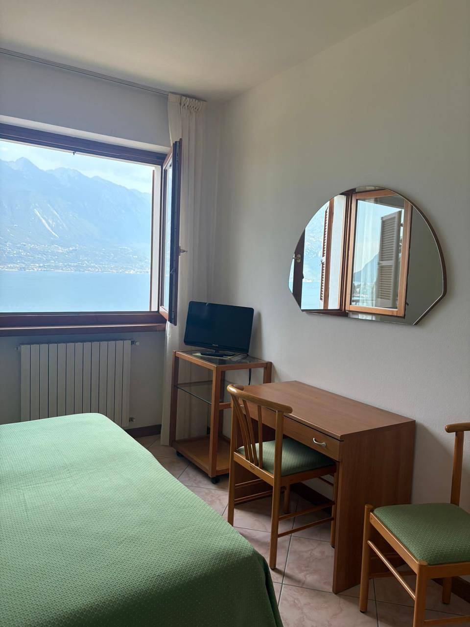Hel lejlighed, Residenz Villa Gianna Zweizimmer-Wohnung mit Seeblick für 2 Personen in Limone sul Garda, Garda-Fjellene