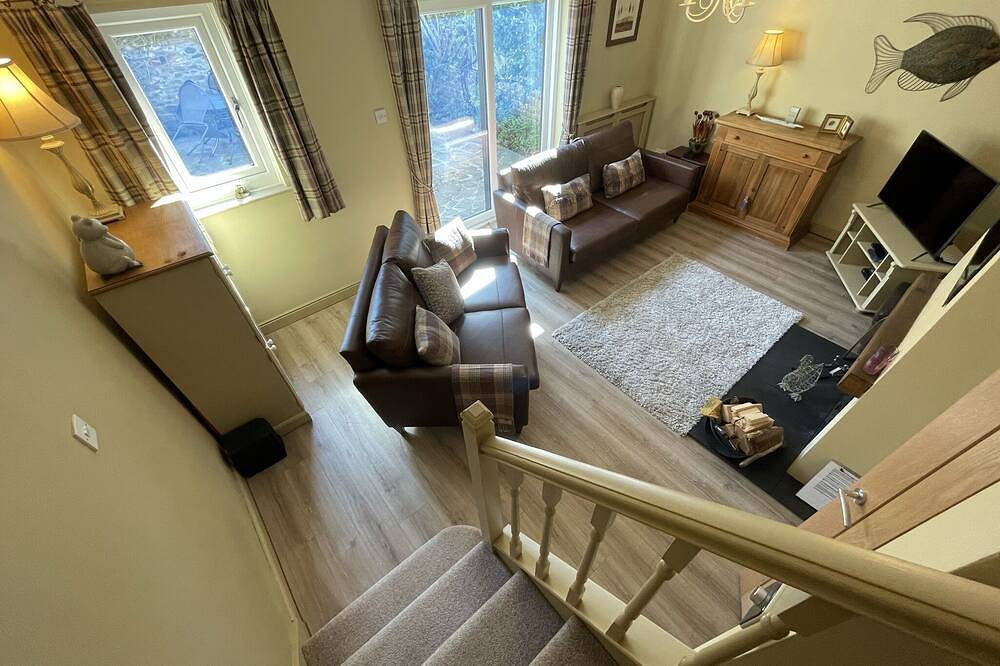 Jasmine Cottage in the heart of fabulous Kirkby Lonsdale,  with private parking! in Kirkby Lonsdale, Yorkshire Dales National Park