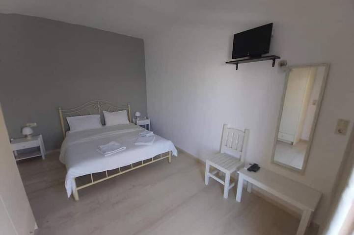 Gîte pour 4 personnes, avec piscine dans Matala - 2