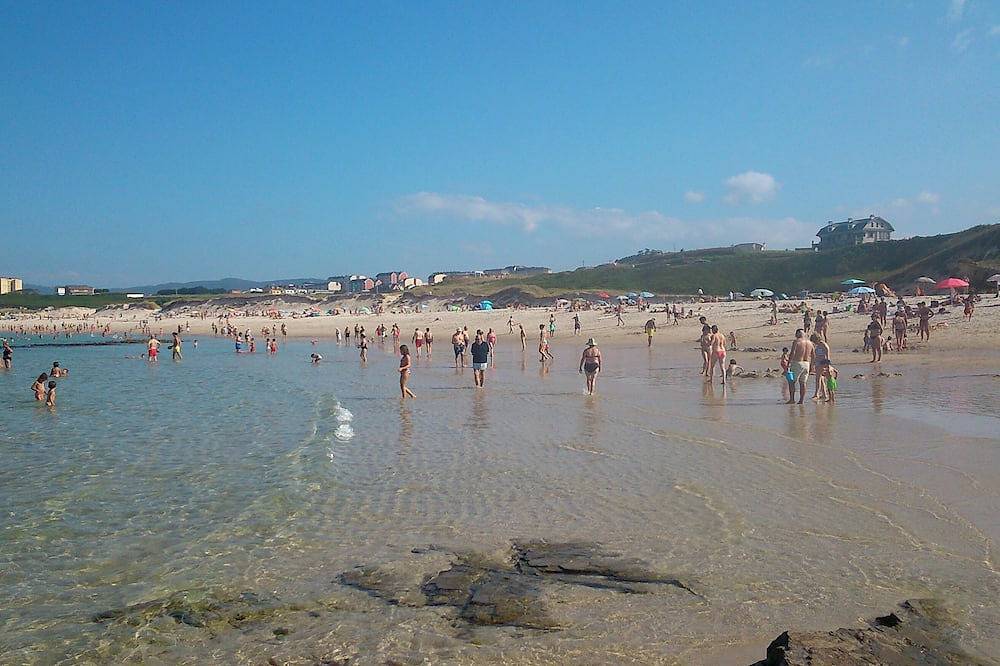 Appartement entier, Casa Amapola - Poppy House duplex avec piscine à la plage in Praia da Rapadoira (Foz), Foz