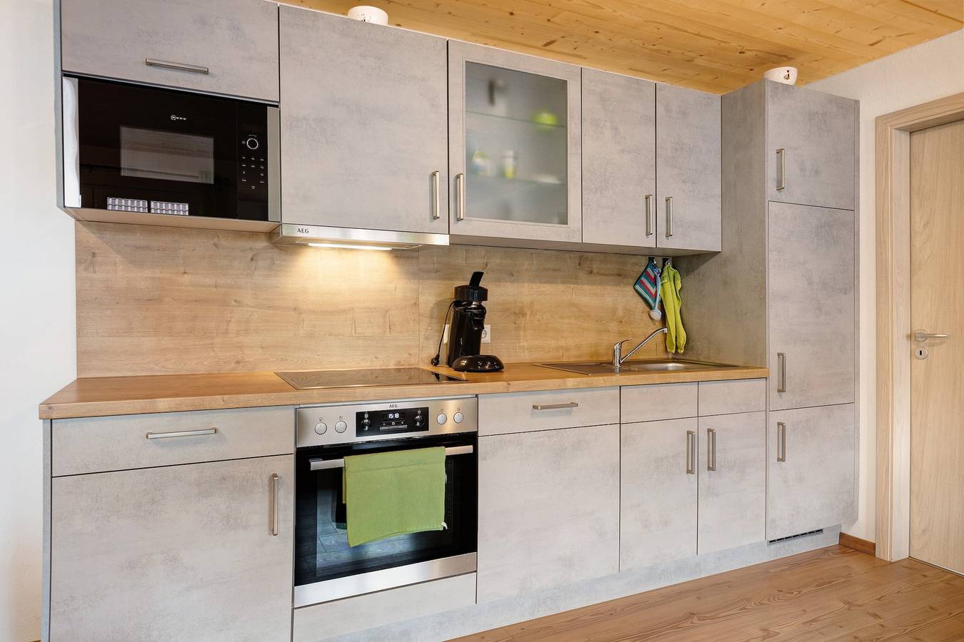 Ganze Wohnung, Ferienwohnung Wutach" mit Gemeinschaftsgarten, Balkon und Wlan in Unadingen (Löffingen), Löffingen