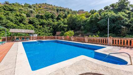 Finca für 20 Personen in Sayalonga