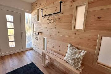Ferienhaus für 8 Personen, mit Sauna und Whirlpool sowie Balkon und Garten in Silz (Pfalz)