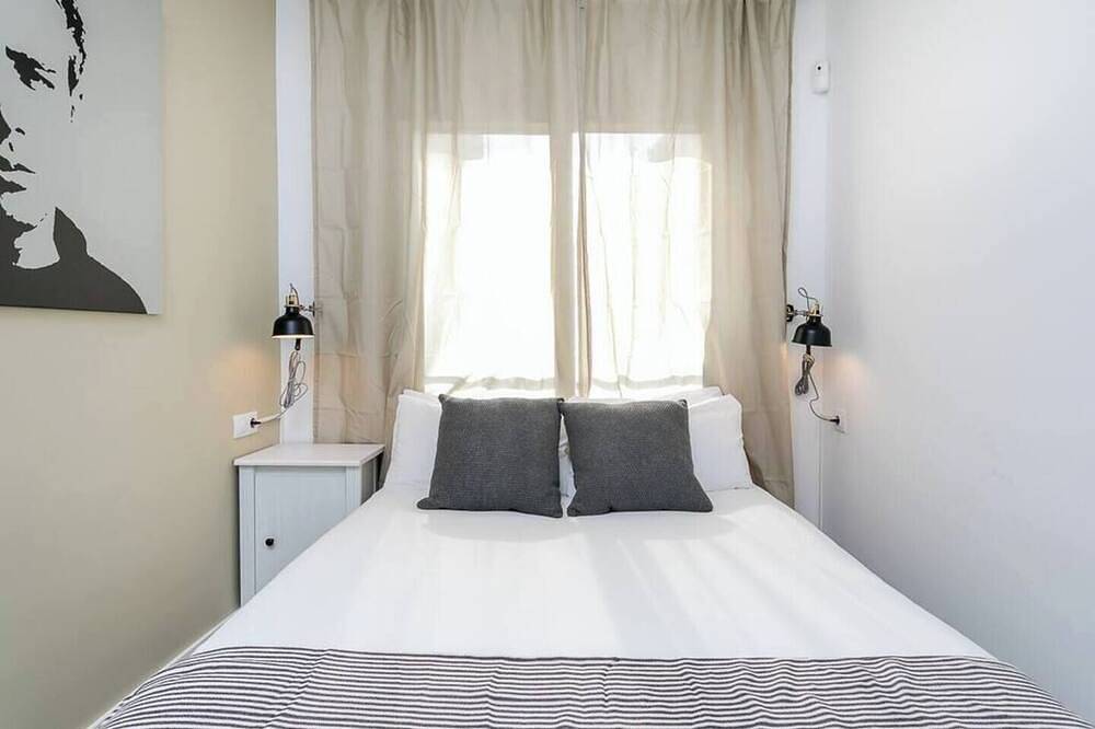 Apartamento entero, This apartment is a 2 bedroom(s), 1 bathrooms, located in L'Hospitalet de Llobregat, Catalunya. in Hospitalet de Llobregat, Barcelonés