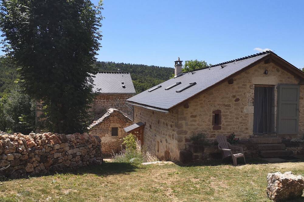 Gîte cosy 4 * entre pierres et modernité in La Tieule, Région de Mende