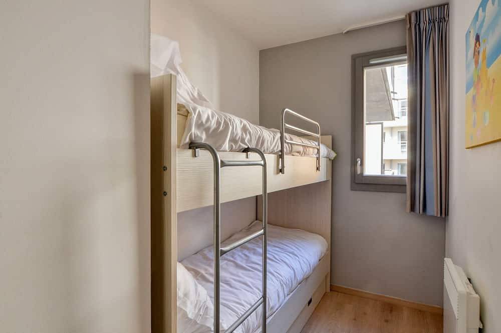 Apartment for 6 people (4 adults - 2 children) with balcony in Bray-Dunes, Flanders Dune Coast