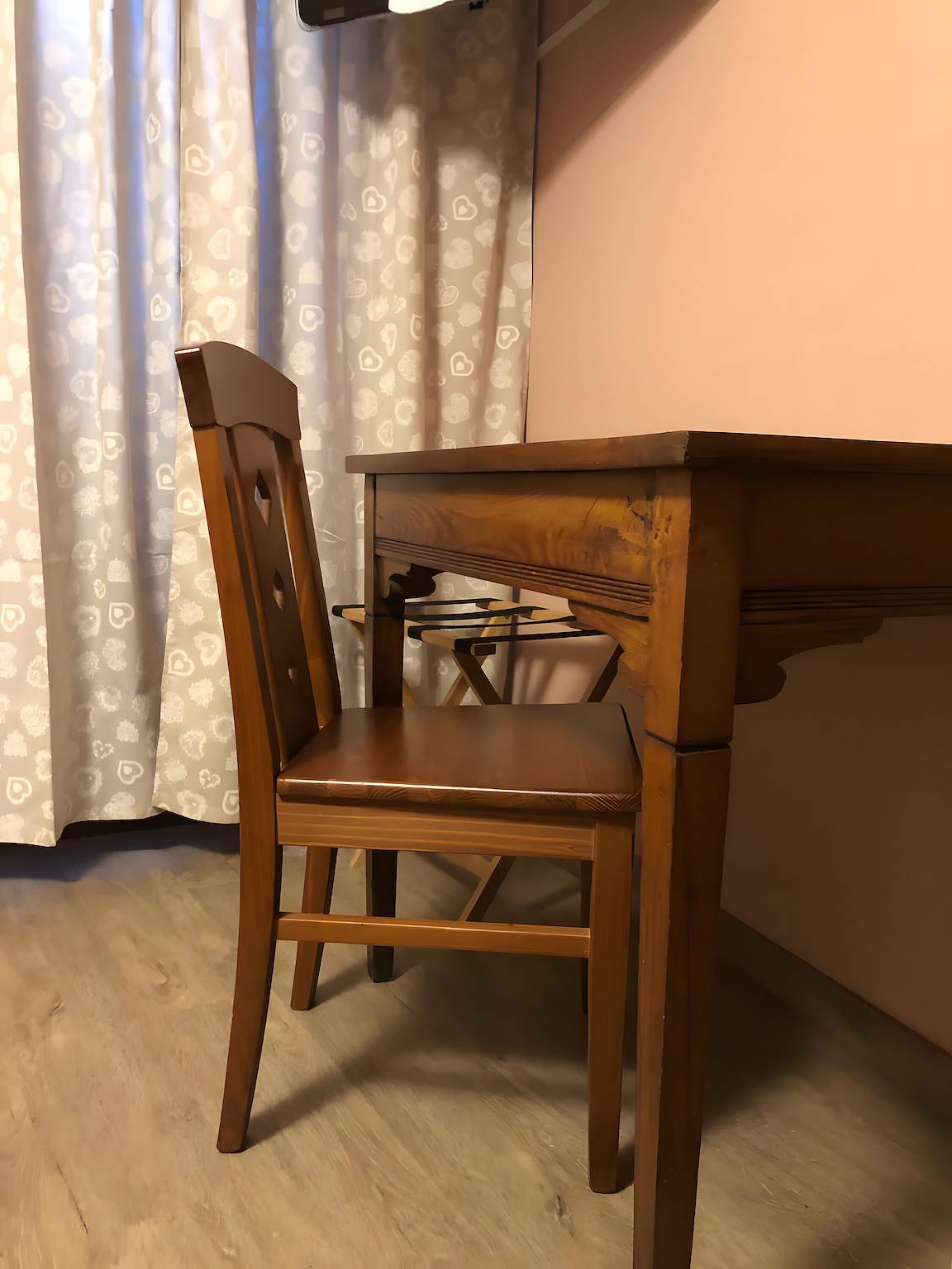 Chambre 'Maison Terme Relax Camera' avec Wi-Fi in Pré-Saint-Didier, Comune di Pré-Saint-Didier