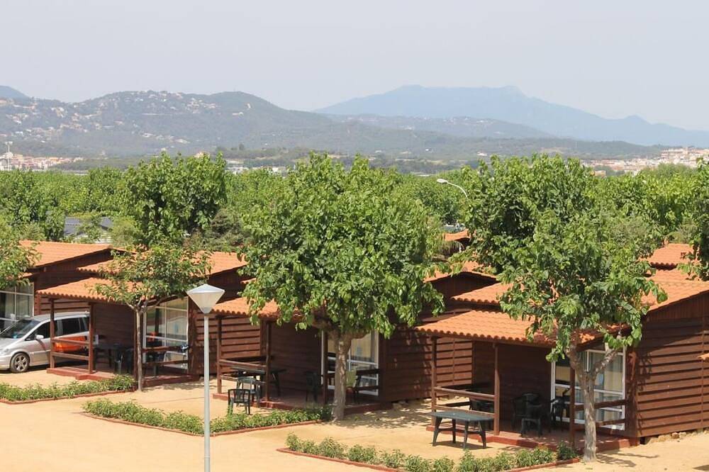 Feriendorf Els Pins Bungalow Comfort für 5 Personen in Malgrat de Mar, Costa del Maresme