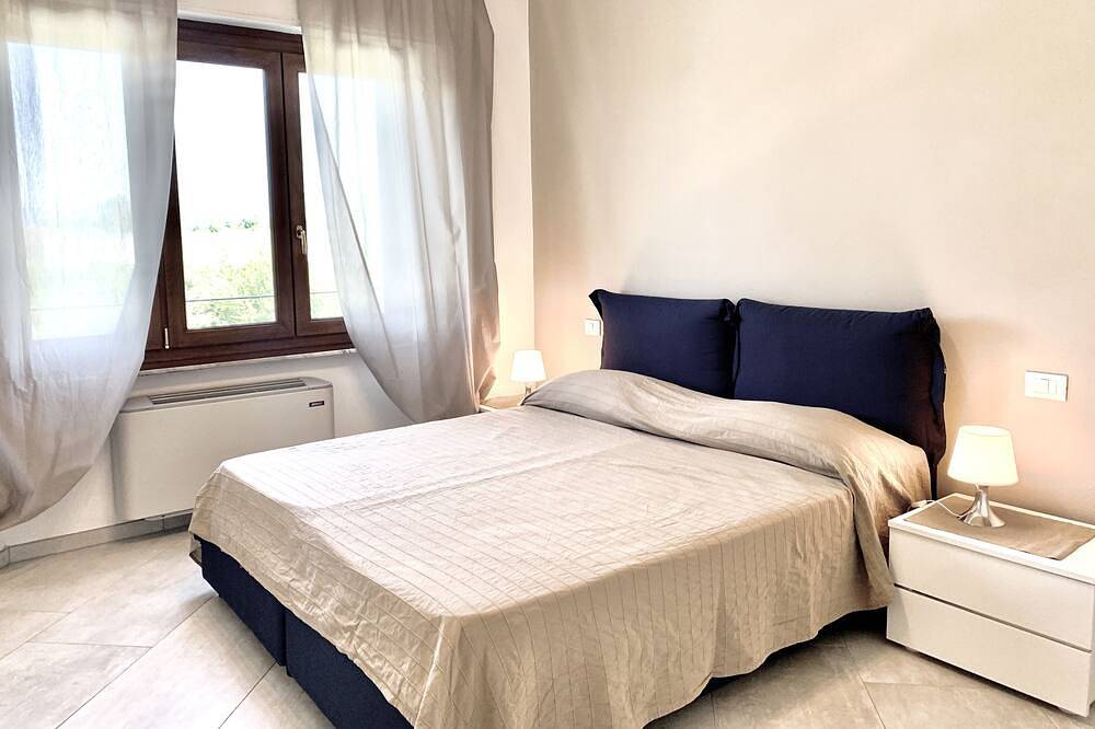 Villa Oase Schwimmbad und Park in Forte dei Marmi, Italienische Riviera
