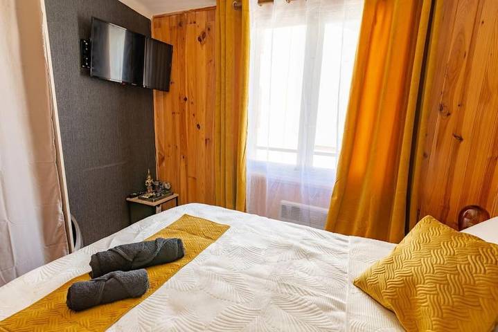 Gîte pour 2 personnes dans Office de Tourisme de Bourbonne-les-Bains - 4