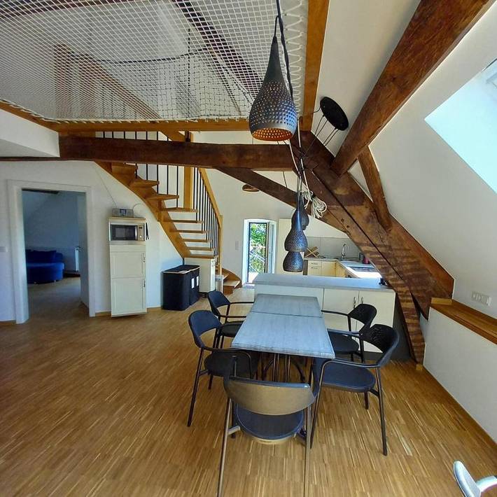 Gîte pour 8 personnes, avec terrasse et vue à Mersch