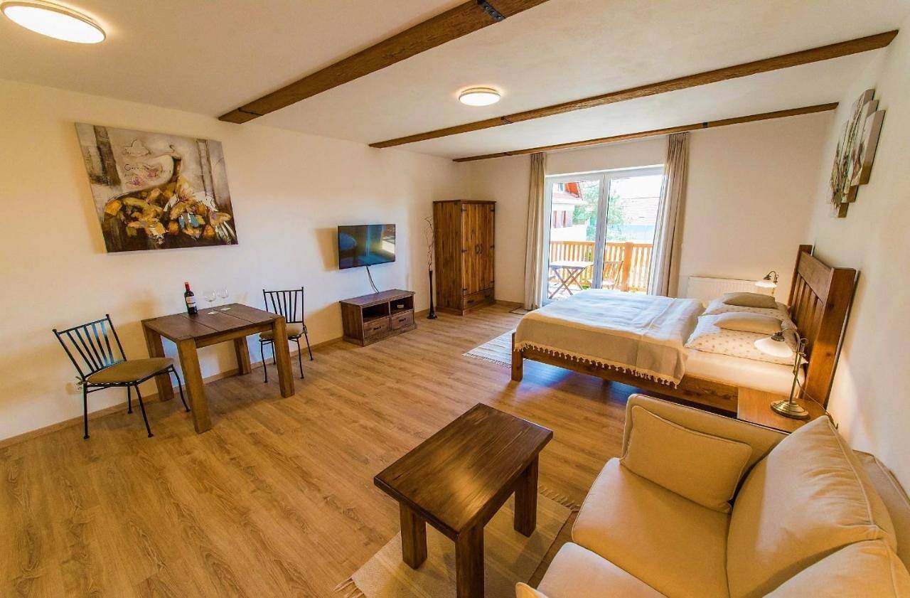 Geheel appartement, Apartment Marie in Lipno Reservoir, Lipno