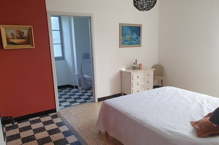 Location de vacances pour 18 personnes, avec jardin, animaux acceptés à Laurac-en-Vivarais - 2