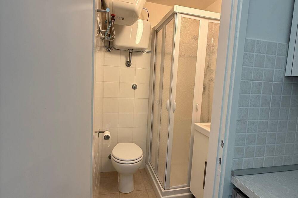 Entire apartment, A vacation with a window to the sea!!! Studio apartment within walking distance of the beach. in Etruscan Coast