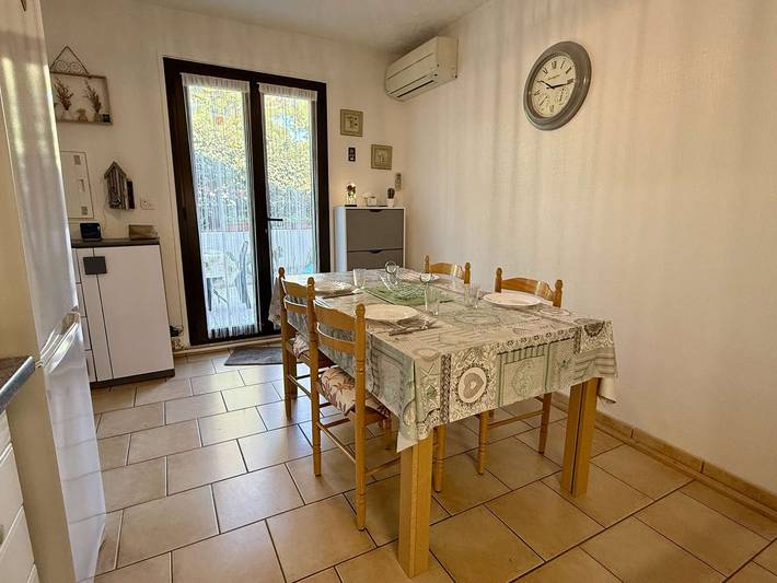 Gîte pour 4 personnes, avec terrasse dans Plage du Grazel - 4