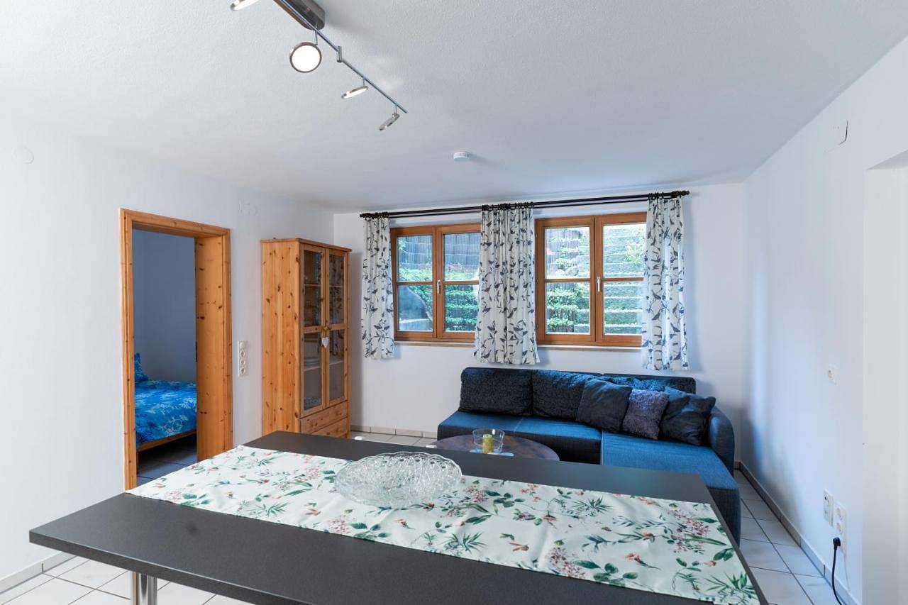 Ganze Wohnung, Two-Bedroom Apartment in Finning, Ammersee