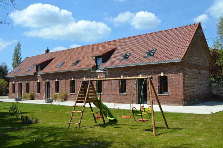 Gîte pour 6 personnes, avec Terrasse ainsi que Jardin et Vue