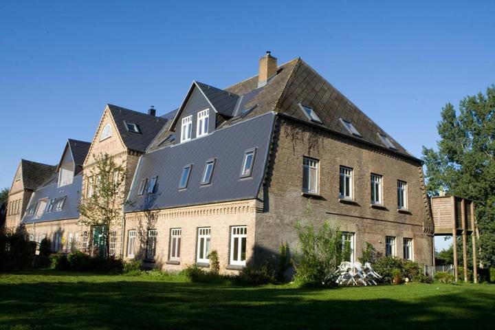 Ferienwohnung für 4 Personen, mit Garten und Sauna sowie Ausblick, mit Haustier in Güby