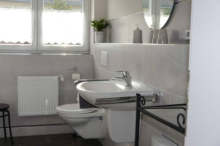 Ferienwohnung für 2 Personen, mit Balkon und Garten sowie Sauna in Bullay - 3