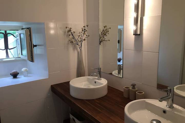 Location de vacances pour 4 personnes, avec piscine et jardin à Salignac-Eyvigues - 4