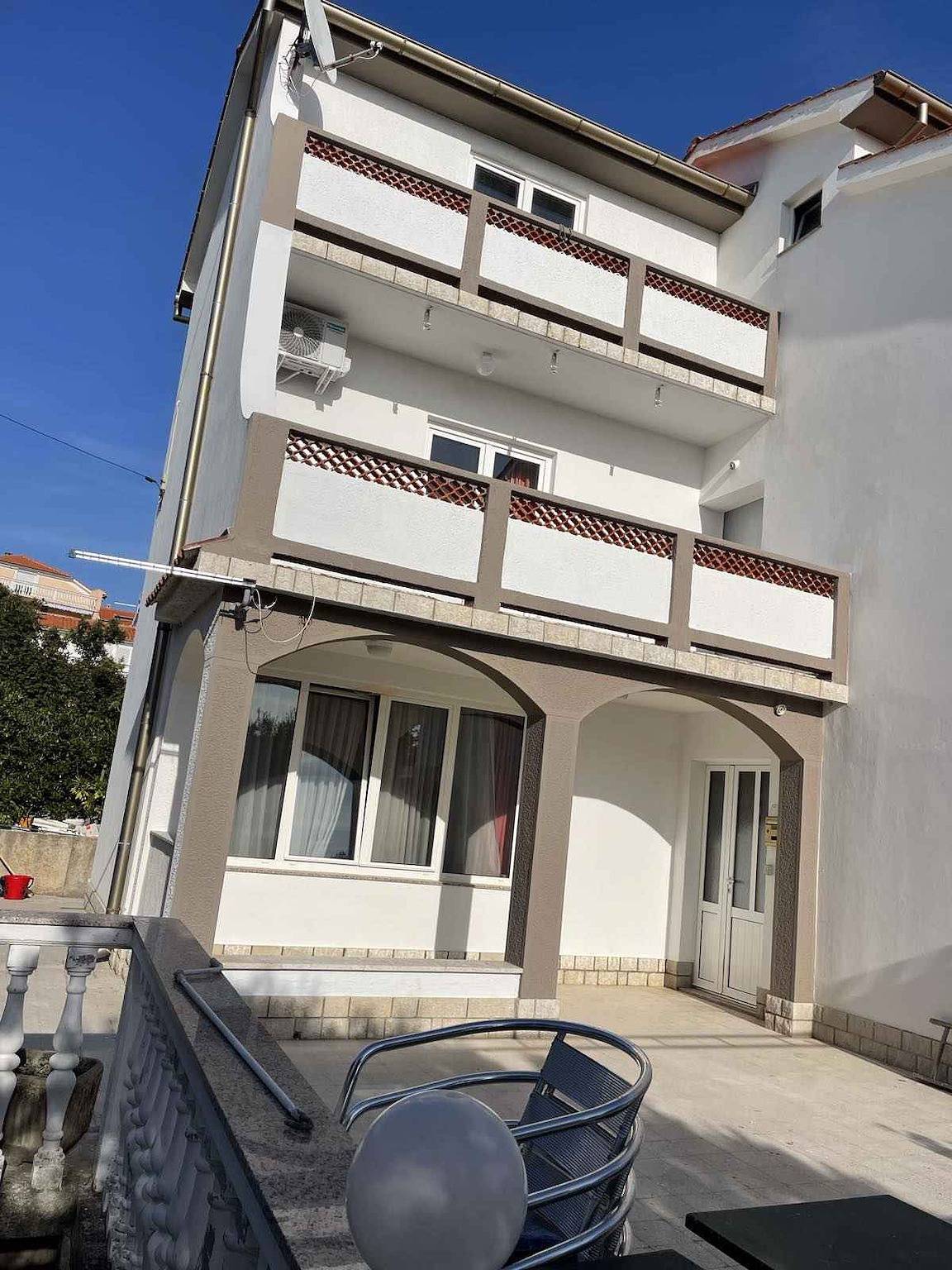 Ganze Ferienwohnung, Ferienwohnung 70 m vom Meer in Kaštel (Barbat), Barbat na Rabu