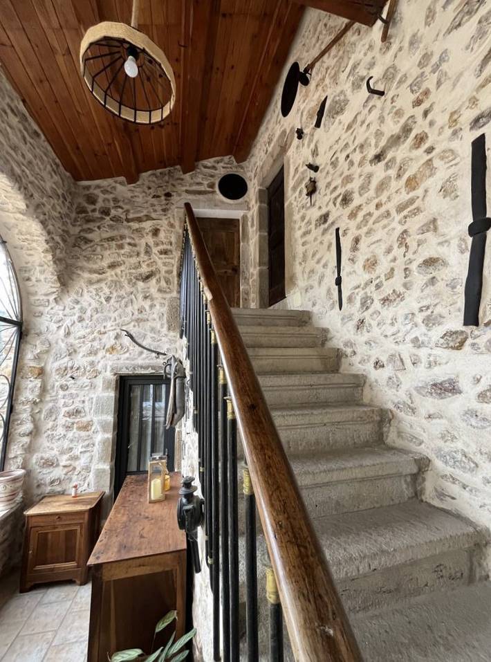 Gîte pour 4 personnes, avec piscine et jardin à Saint-Florent-sur-Auzonnet - 4