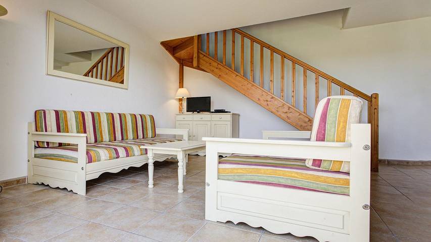 Location de vacances pour 9 personnes, avec piscine et jardin à Homps - 3