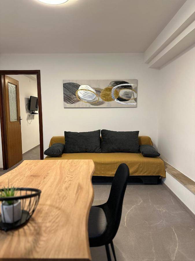 Maison d’hôte pour 2 personnes, avec jardin et terrasse à Pula - 4