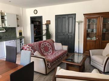 Gîte pour 6 personnes, avec vue et balcon, animaux acceptés à Villefort