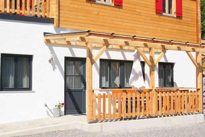 Ferienhaus für 4 Personen, mit Garten und Balkon in Pöllauberg