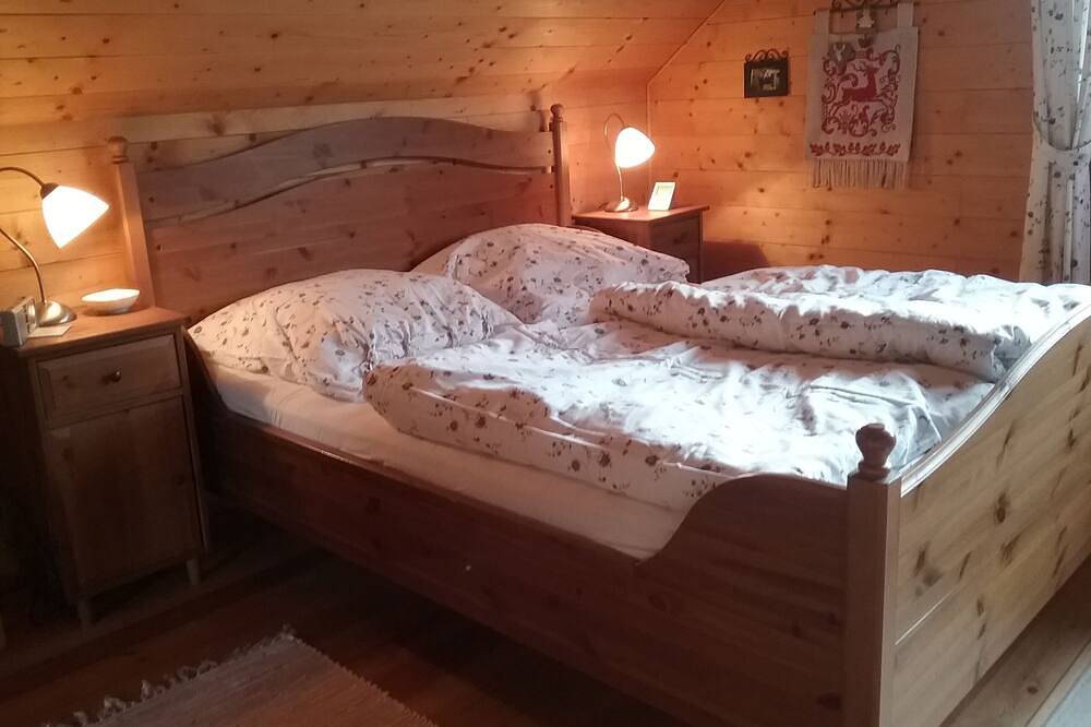 Wander/Ski/Berghütte \"Veilchens Bau\" am Falkertsee mit Panoramasauna in Reichenau (Österreich), Nockberge