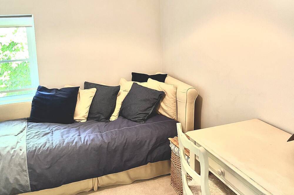 Stunning & tranquil. Heart of the Surrey Hills in Shere, Guildford