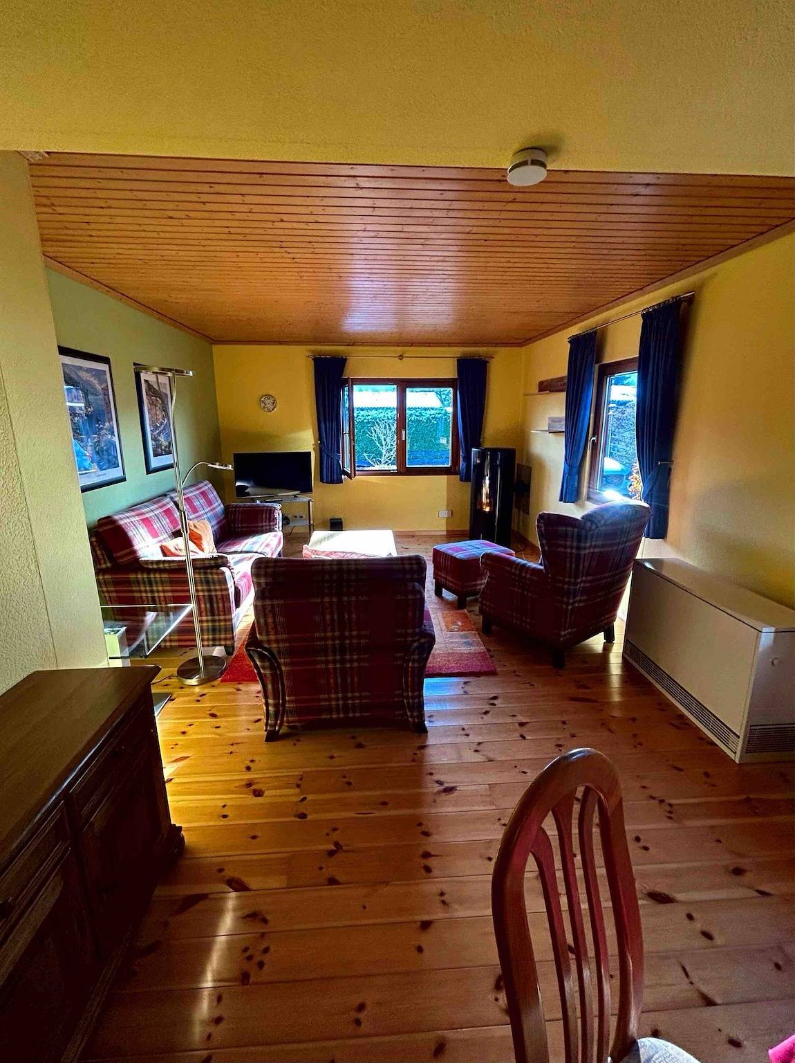 Ferienhaus 'Frenkhausener Ruhepol' mit Bergblick, privater Terrasse und Wlan in Meschede, Hochsauerlandkreis