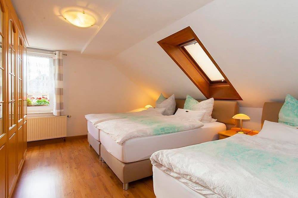 Ganze Wohnung, Ferienwohnung Simone - 4 Sterne Dtv - Ferienwohnungen Möckel in Ellefeld, Chemnitz und Umgebung