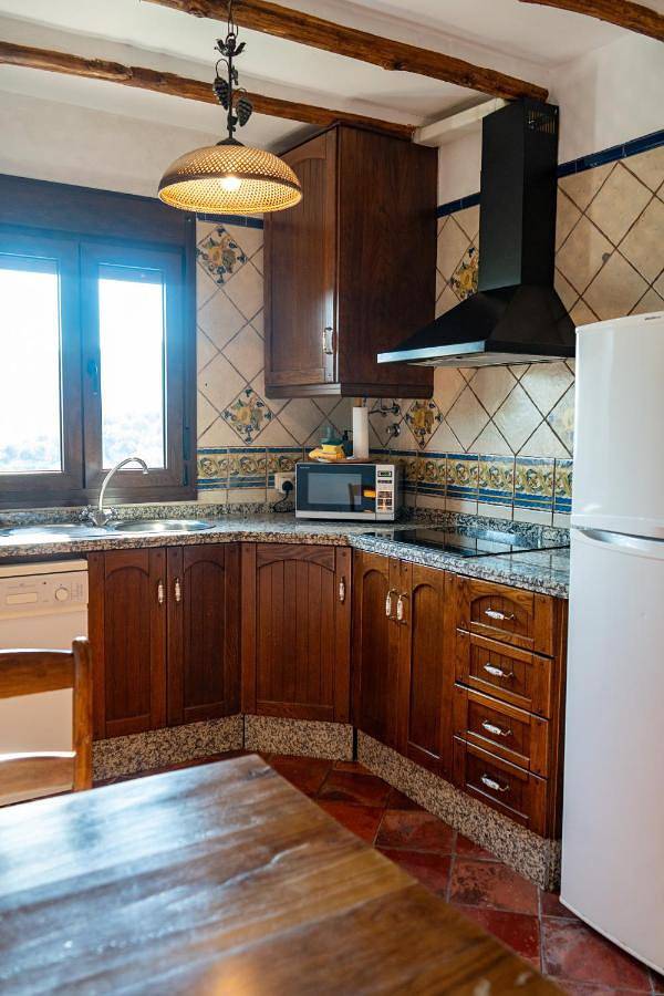 Casa rural para 4 personas, con Terraza y Jardín además de Piscina y Vistas en Parque Natural Sierras Subbéticas - 4