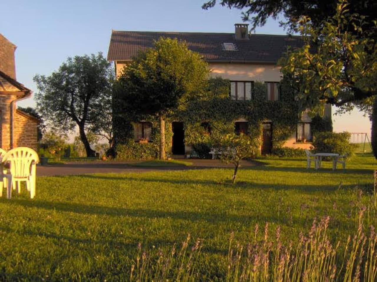 Chambres d'hôtes Bellevue – Zimmer 1 in Junhac, Aurillac und Umgebung