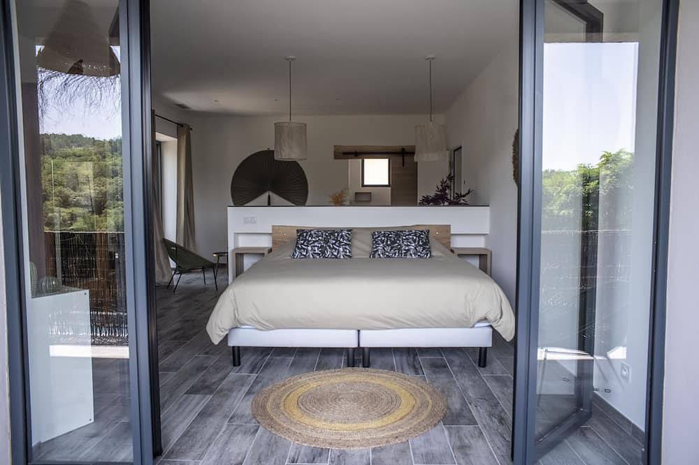 Villa Gianna, family hotel 5 minutes from the village of Anduze 8 people in Anduze, Cévennes
