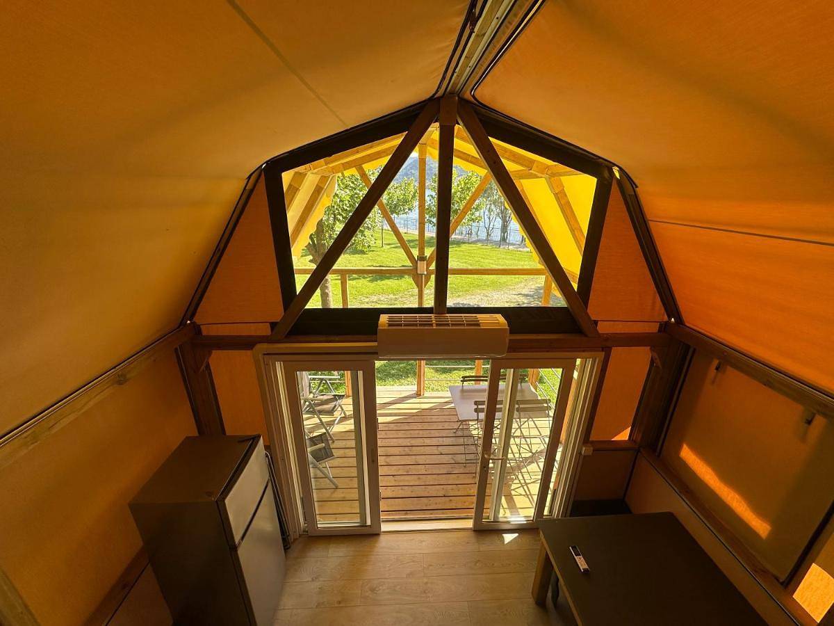Glamping Camping Rivabella in Lecco, Comomeer