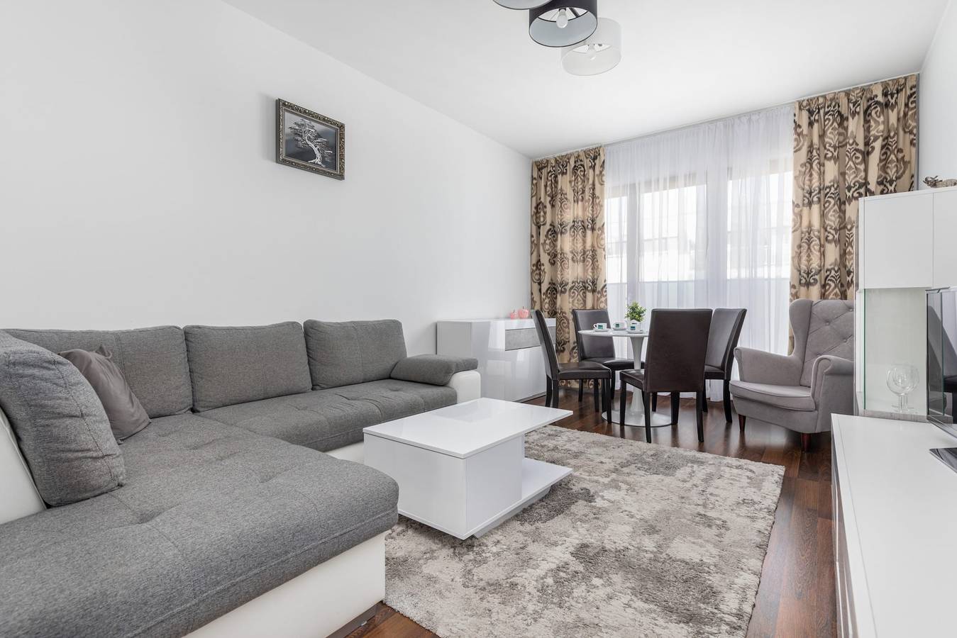 Cały apartament, Spacious Apartment | Balcony and Private Parking in Świnoujście, Zalew Szczeciński
