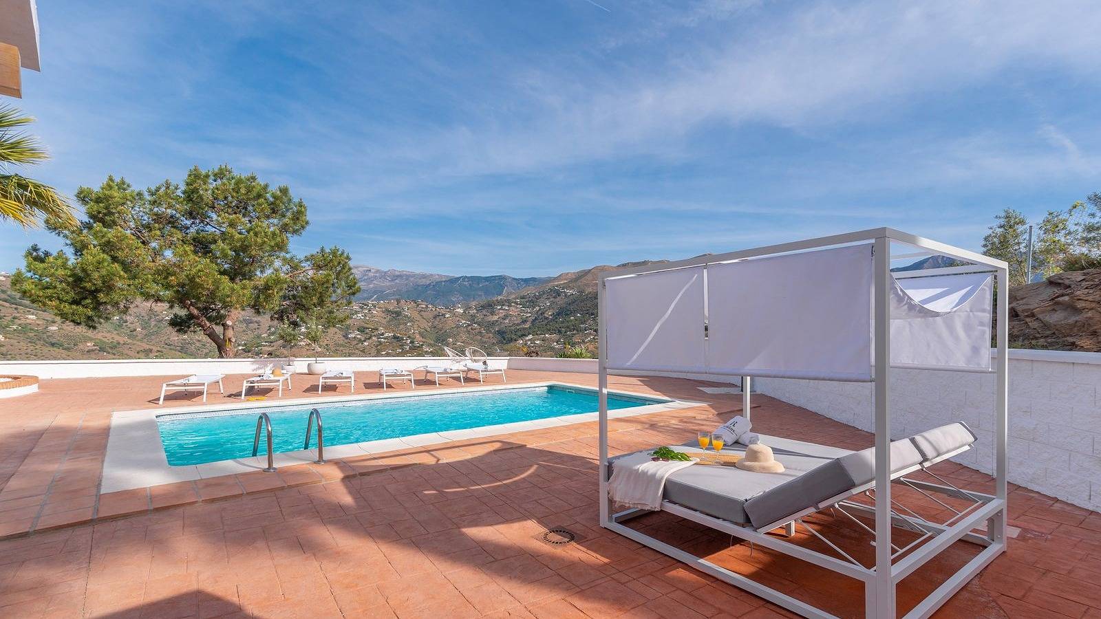 Casa vacanza a Cómpeta a partire da 289€ a notte
