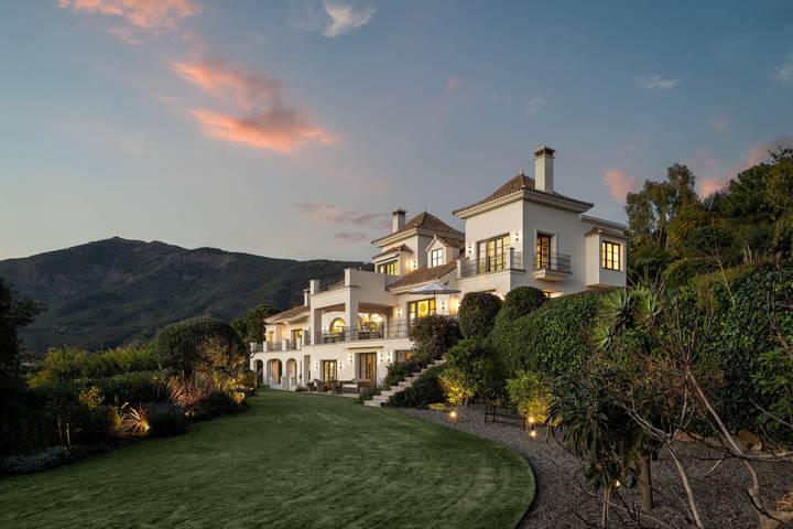 Villa für 14 Personen mit Balkon in Marbella Zentrum, Marbella