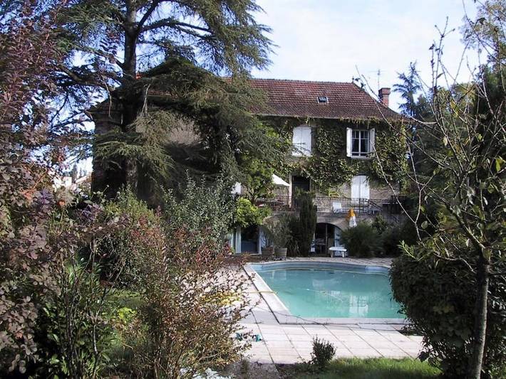 Maison de vacances pour 6 personnes, avec Terrasse ainsi que Jardin et Piscine à Figeac