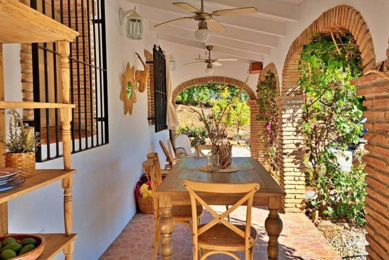 Casa rural 'La Perla Andaluza' con vistas a la montaña, wifi y aire acondicionado in Venta Baja, Alcaucín