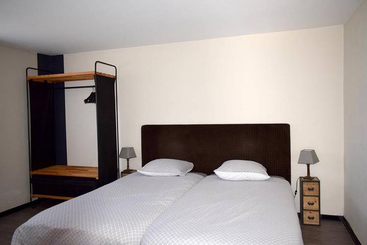 Gîte pour 2 personnes, avec vue et jardin à Aigueblanche - 2