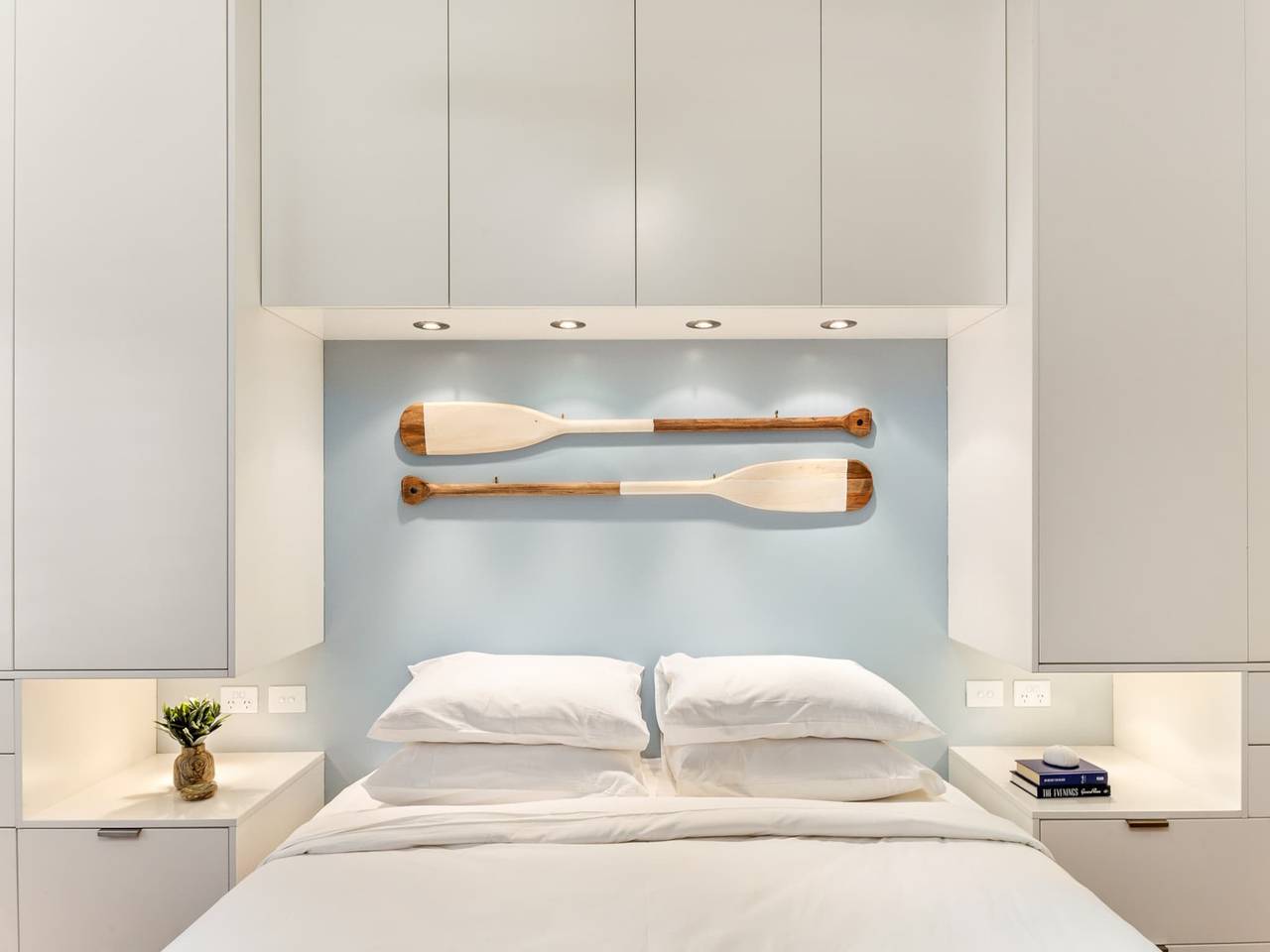 Appartement entier, Vivre en bord de mer dans un appartement moderne de 2 chambres in Bondi Beach, Sydney