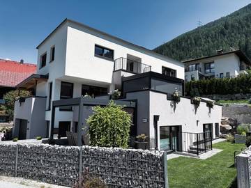 Ferienwohnung für 6 Personen, mit Garten und Ausblick in Arzl im Pitztal