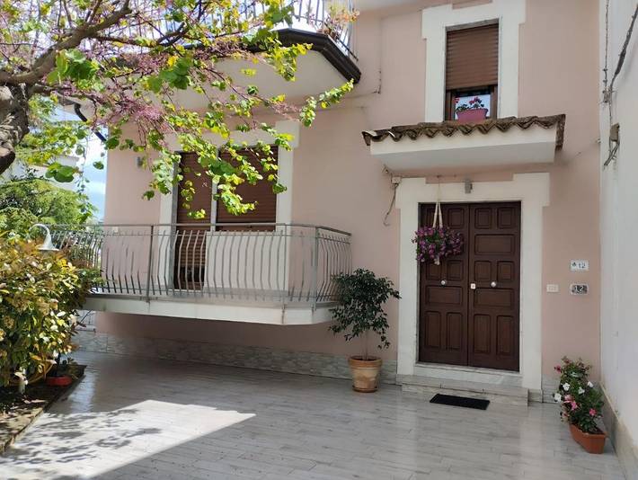 Appartamento per 4 persone, con Balcone e Terrazza nonché Panorama a Ogliastro Cilento