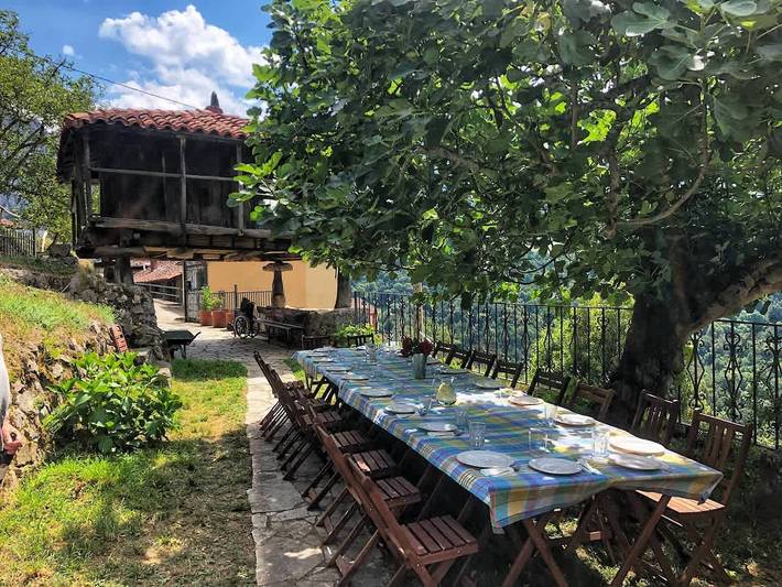 Donde Alicia - Centennial Stone House w/ Garden & Bbq in Asturias in Teverga, Cordillera Cantábrica
